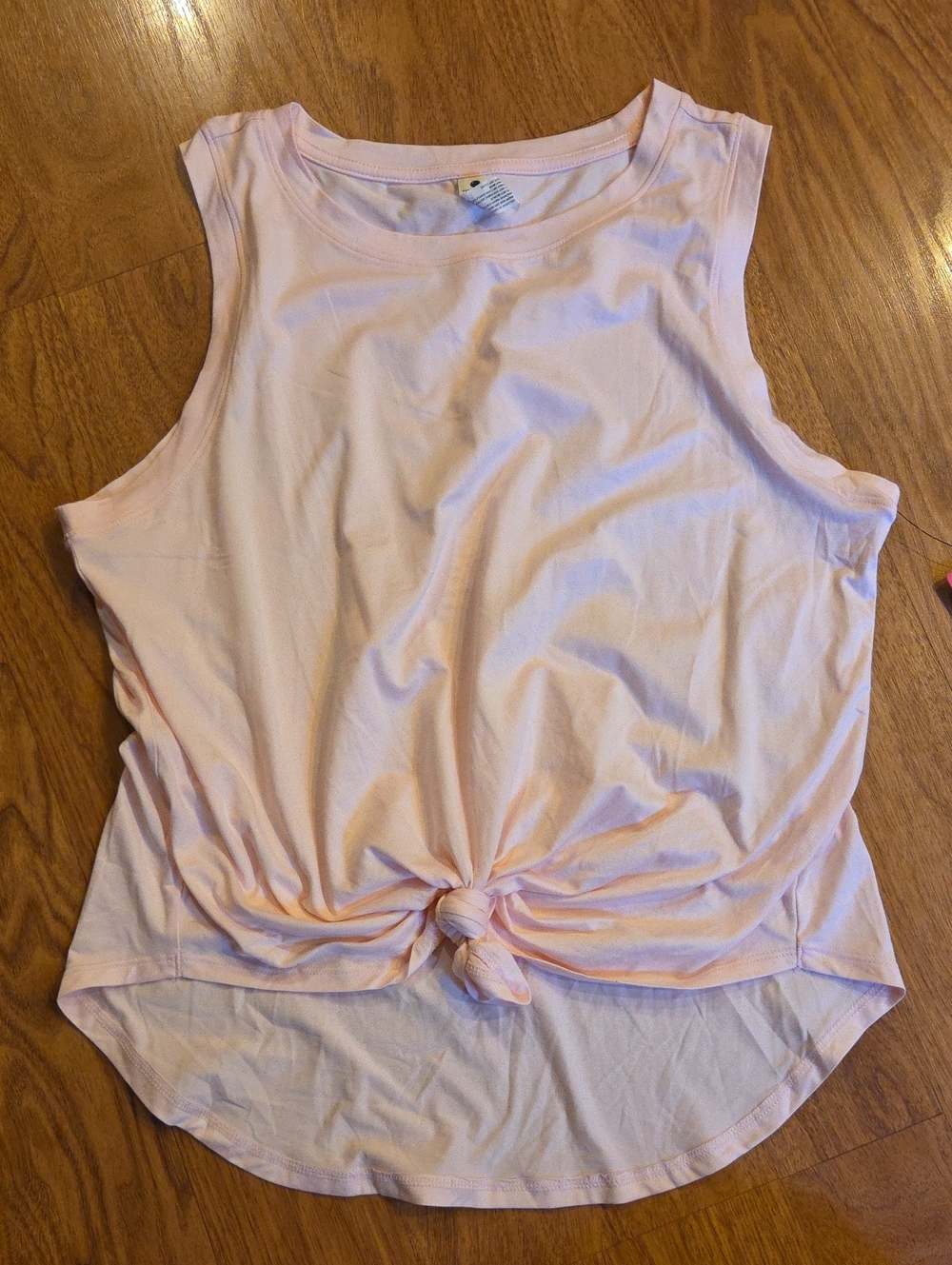 NWT Yogalicious Light Pink Knot-Front Sleeveless Workout Tank - Size LARGE